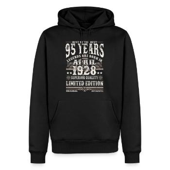 April 1928 geboren - 95 Jahre alt - Männer Premium Bio Hoodie - Schwarz - Vorne - Nico (187cm)