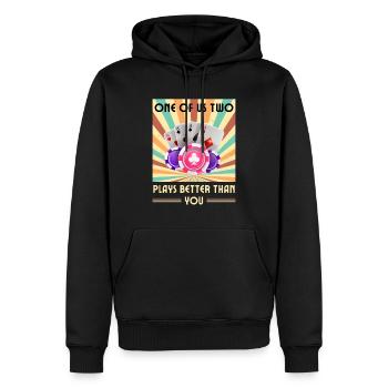 Einer Von Uns Beiden Spielt Besser Als Du Poker - Männer Premium Bio Hoodie - Schwarz - Vorne - Nico (187cm)