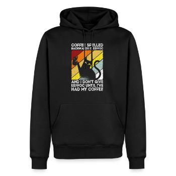 Coffee spelled backwards is Eeffoc - Spruch - Männer Premium Bio Hoodie - Schwarz - Vorne - Nico (187cm)