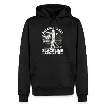 Balance is key, both on the slackline and in life - Männer Premium Bio Hoodie - Schwarz - Vorne - Nico (187cm)