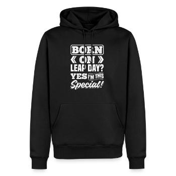 Born on Leap Day? Yes, I'm This Special Birthday - Männer Premium Bio Hoodie - Schwarz - Vorne - Nico (187cm)