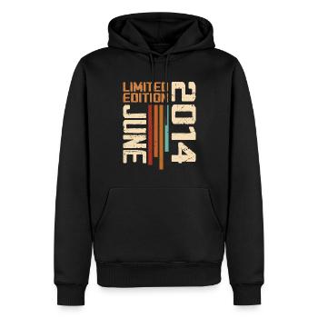 Juni 2014 Geburtstagsgeschenk Juni 2014 Retro 2014 - Männer Premium Bio Hoodie - Schwarz - Vorne - Nico (187cm)