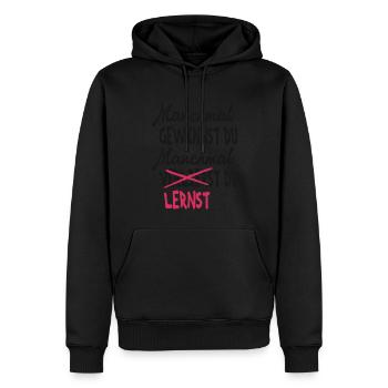 Manchmal gewinnst du manchmal lernst du - Männer Premium Bio Hoodie - Schwarz - Vorne - Nico (187cm)