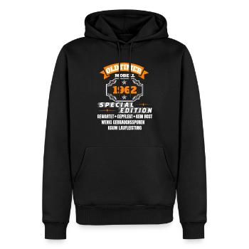 Oldtimer Modell 1962 - Männer Premium Bio Hoodie - Schwarz - Vorne - Nico (187cm)