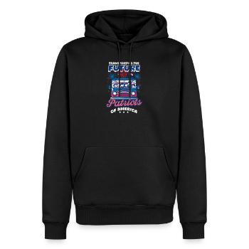 Patriotischer Busfahrer transportiert zukünftige Patrioten - Männer Premium Bio Hoodie - Schwarz - Vorne - Nico (187cm)