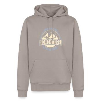 Adventure-Mountain-Logo - Männer Premium Bio Hoodie - Taupe - Vorne - Nico (187cm)