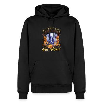 In einer Welt, in der man alles sein kann - Männer Premium Bio Hoodie - Schwarz - Vorne - Nico (187cm)
