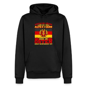 Wappen DDR GDR Ossi Osten Flagge Mann - Männer Premium Bio Hoodie - Schwarz - Vorne - Nico (187cm)