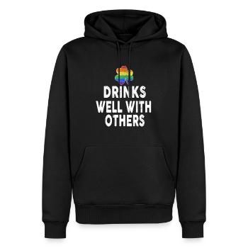 Drinks Well With Others LGBT Gay St Patricks Day - Männer Premium Bio Hoodie - Schwarz - Vorne - Nico (187cm)
