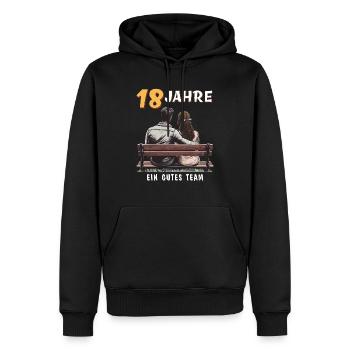 18 JAHRE EIN GUTES TEAM MANN FRAU - Männer Premium Bio Hoodie - Schwarz - Vorne - Nico (187cm)