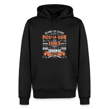 Novembre 1983 - Sweat à capuche Premium bio Homme - noir - Devant - Nico (187cm)