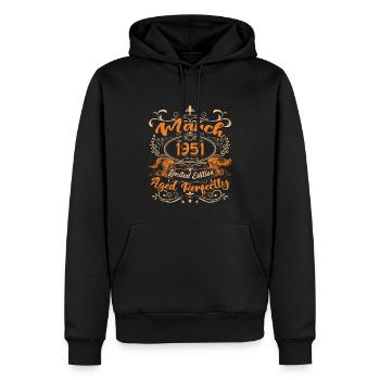 März 1951 | Perfekt gealtert - Männer Premium Bio Hoodie - Schwarz - Vorne - Nico (187cm)