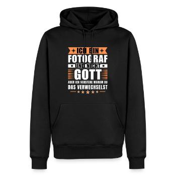 Ich bin Fotograf und nicht Gott - Männer Premium Bio Hoodie - Schwarz - Vorne - Nico (187cm)