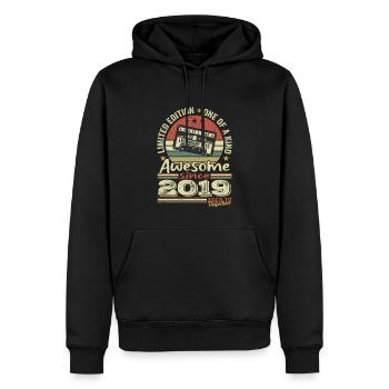 Jahrgang 2019 Original Retro Geburtstagsgeschenk - Männer Premium Bio Hoodie - Schwarz - Vorne - Nico (187cm)