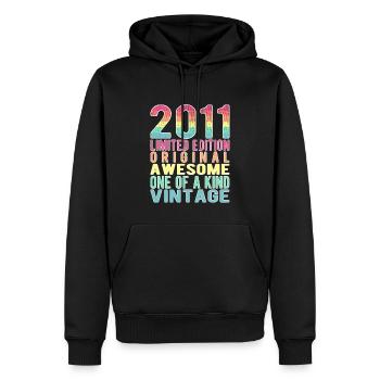 Limited Edition Since 2011 Birthday Vintage 2011 - Men’s Premium Organic Hoodie - black - Front - Nico (187cm)