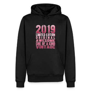Edition limitée depuis 2019 Anniversaire Millésime 2019 - Sweat à capuche Premium bio Homme - noir - Devant - Nico (187cm)