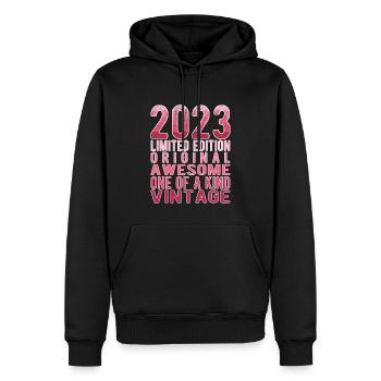 Edition limitée depuis 2023 Anniversaire Millésime 2023 - Sweat à capuche Premium bio Homme - noir - Devant - Nico (187cm)