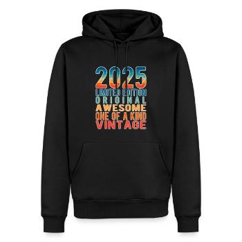 Edition limitée depuis 2025 Anniversaire Millésime 2025 - Sweat à capuche Premium bio Homme - noir - Devant - Nico (187cm)