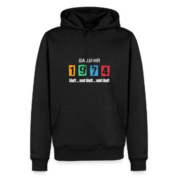 Baujahr 1974 - läuft und läuft und läuft - Männer Premium Bio Hoodie - Schwarz - Vorne - Nico (187cm)
