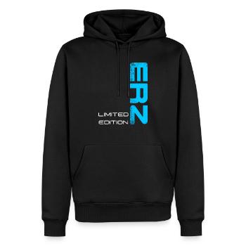 Erzgebirge ist meine Heimat - Männer Premium Bio Hoodie - Schwarz - Vorne - Nico (187cm)