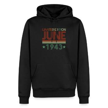 79. Geburtstag Juni Jahrgang 1943 Geschenkidee - Männer Premium Bio Hoodie - Schwarz - Vorne - Nico (187cm)
