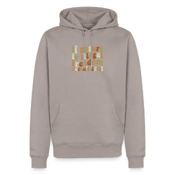 Nature Illeagal Freedom Doesn't Exist Marijuana - Männer Premium Bio Hoodie - Taupe - Vorne - Nico (187cm)