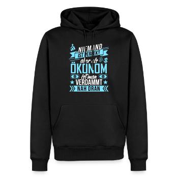 Niemand ist perfekt als Ökonom aber nah dran funny - Männer Premium Bio Hoodie - Schwarz - Vorne - Nico (187cm)