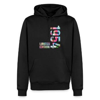 18 JAHRE 18. GEBURTSTAG LIMITED EDITION 1954 - Männer Premium Bio Hoodie - Schwarz - Vorne - Nico (187cm)