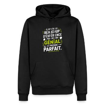 Die Erfahrung hat mich ausgezeichnet gemacht. - Männer Premium Bio Hoodie - Schwarz - Vorne - Nico (187cm)