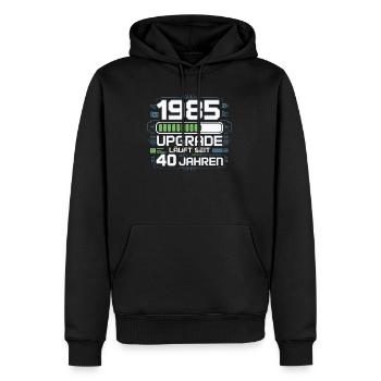 1985 Upgrade Läuft Seit 40 Jahren - Männer Premium Bio Hoodie - Schwarz - Vorne - Nico (187cm)