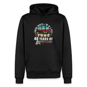 Juni 1985 | Geburtstag 1985 Jahrgang Juni 1985 - Männer Premium Bio Hoodie - Schwarz - Vorne - Nico (187cm)