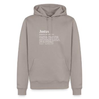 Justus Definition Namenstag Geburtstag Name - Männer Premium Bio Hoodie - Taupe - Vorne - Nico (187cm)