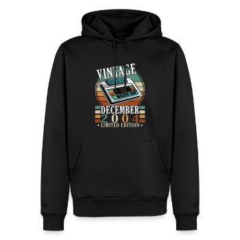 Dezember 2004 | Geburtstag 2004 Jahrgang Dezember - Männer Premium Bio Hoodie - Schwarz - Vorne - Nico (187cm)