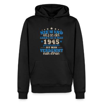 Jahrgang 1945 - 1945 Geburtstagsgeschenk - Männer Premium Bio Hoodie - Schwarz - Vorne - Nico (187cm)