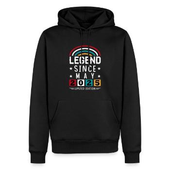 Légende 2025 depuis le cadeau d’anniversaire mai - Sweat à capuche Premium bio Homme - noir - Devant - Nico (187cm)
