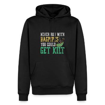 Grüner Kilt Grafik - Männer Premium Bio Hoodie - Schwarz - Vorne - Nico (187cm)