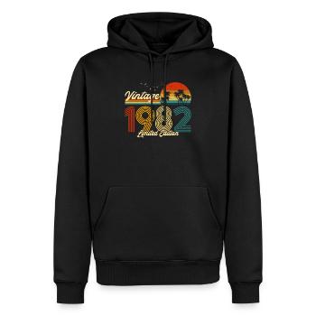 Vintage 1982 T-Shirt Limited Edition 38th Birthday - Men’s Premium Organic Hoodie - black - Front - Nico (187cm)