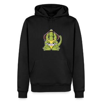 Chameleon With Gaming Controller I Funny Gaming I - Männer Premium Bio Hoodie - Schwarz - Vorne - Nico (187cm)