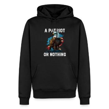 A Patriot or Nothing American Bald Eagle - Männer Premium Bio Hoodie - Schwarz - Vorne - Nico (187cm)