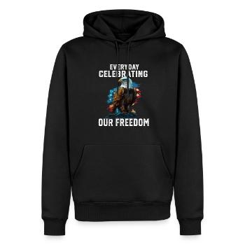 Everyday Celebrating Our Freedom American Bald - Männer Premium Bio Hoodie - Schwarz - Vorne - Nico (187cm)