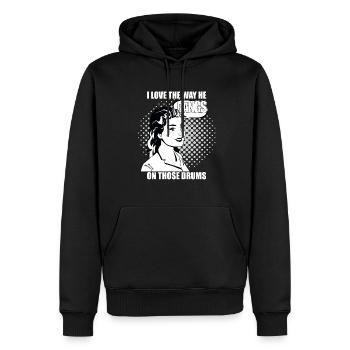Ich Liebe Die Art, Wie Er Auf Diesen Drums Schlägt - Männer Premium Bio Hoodie - Schwarz - Vorne - Nico (187cm)