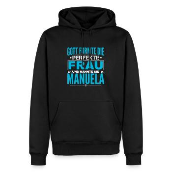 Manuela Name Design - Männer Premium Bio Hoodie - Schwarz - Vorne - Nico (187cm)