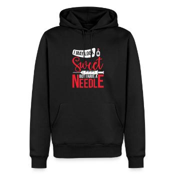 I May Look Sweet But I Have A Needle, Diabetes - Männer Premium Bio Hoodie - Schwarz - Vorne - Nico (187cm)