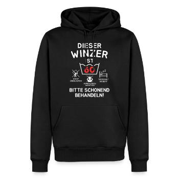 Dieser Winzer ist 60. Schonend behandeln - Männer Premium Bio Hoodie - Schwarz - Vorne - Nico (187cm)