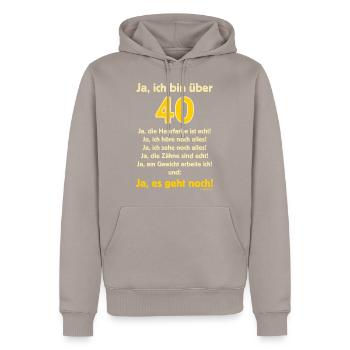 BD - Ja ich bin über 40 - Ja es geht noch - - Männer Premium Bio Hoodie - Taupe - Vorne - Nico (187cm)