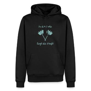 In der Ruhe liegt die Kraft - Männer Premium Bio Hoodie - Schwarz - Vorne - Nico (187cm)