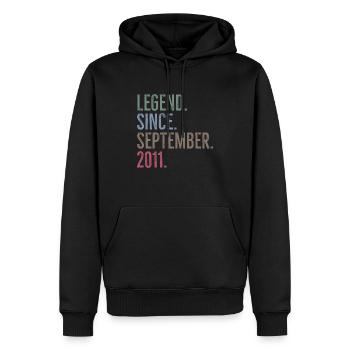 Légende depuis septembre 2011 - Sweat à capuche Premium bio Homme - noir - Devant - Nico (187cm)