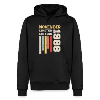 Novembre 1988 Cadeau Anniversaire - Novembre 1988 - Sweat à capuche Premium bio Homme - noir - Devant - Nico (187cm)