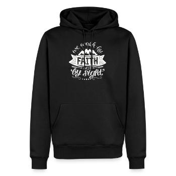 Walk by Faith - Männer Premium Bio Hoodie - Schwarz - Vorne - Nico (187cm)
