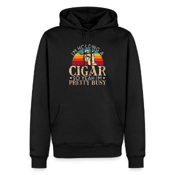 Ich halte eine Zigarre in der Hand, also ja, ich bin ziemlich beschäftigt - Männer Premium Bio Hoodie - Schwarz - Vorne - Nico (187cm)